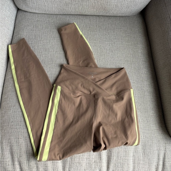 Year of Ours Tan Leggings - Picture 1 of 4